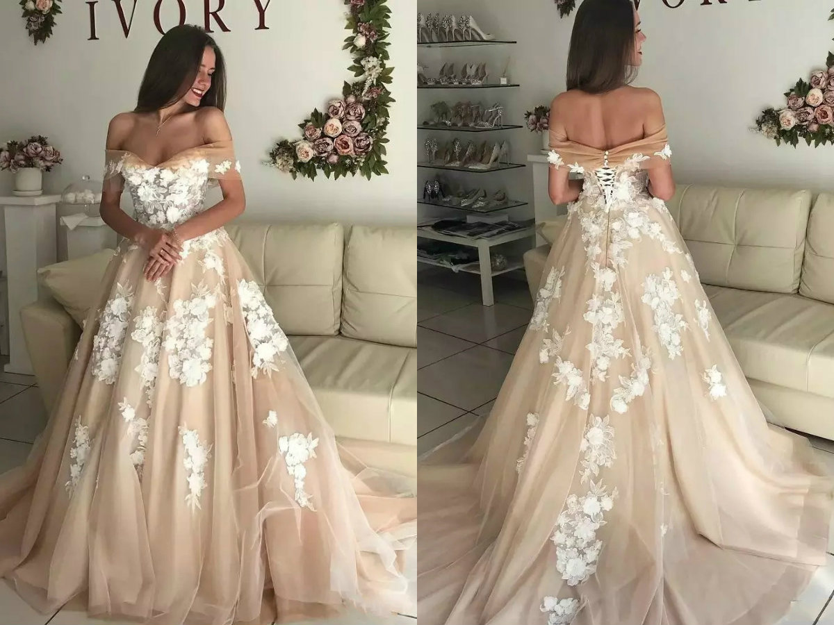 

Off The Shoulder Country Wedding Dresses A Line Lace Appliqued Lace Up Back Champagne Beach Bridal Dress Sweep Train Plus Size Wedding Gowns, White