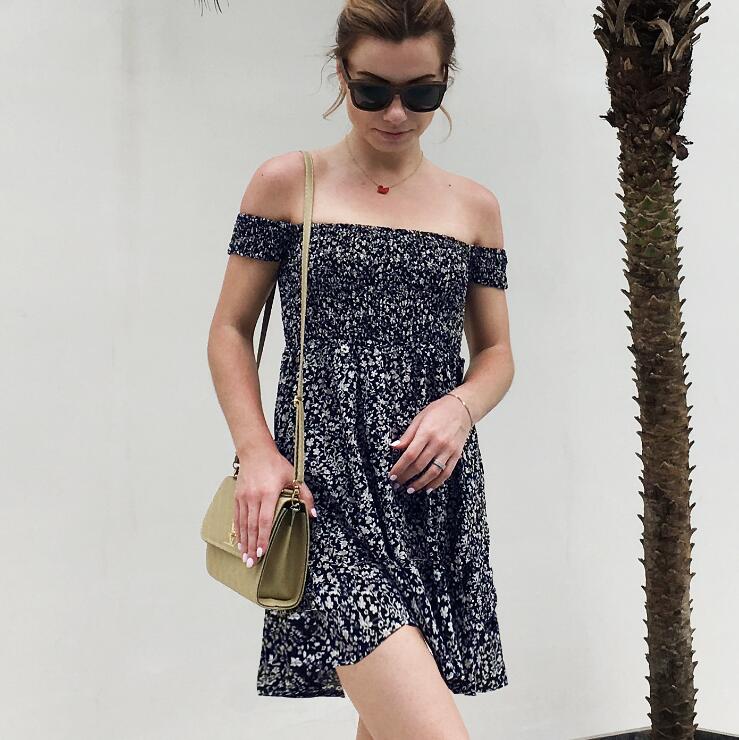 

Cheap Summer Mini Floral Printed Dresses Women Short Dresses 2018 Off the Shoulder Beach Dresses Holiday Above Knee Length Dress, Red