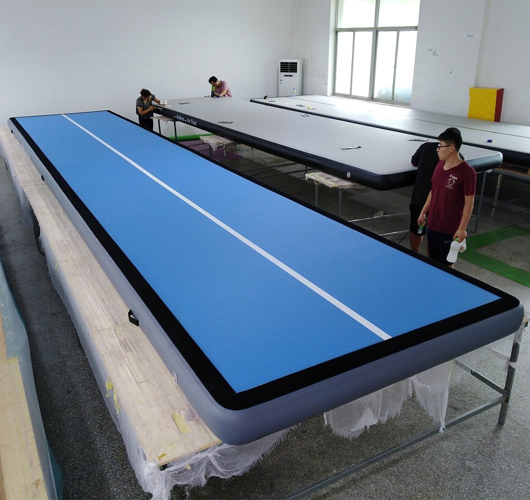 

to door 4*1*0.2m factory sale gymnastics inflatable air track gym mat inflatable air tumble track a pump