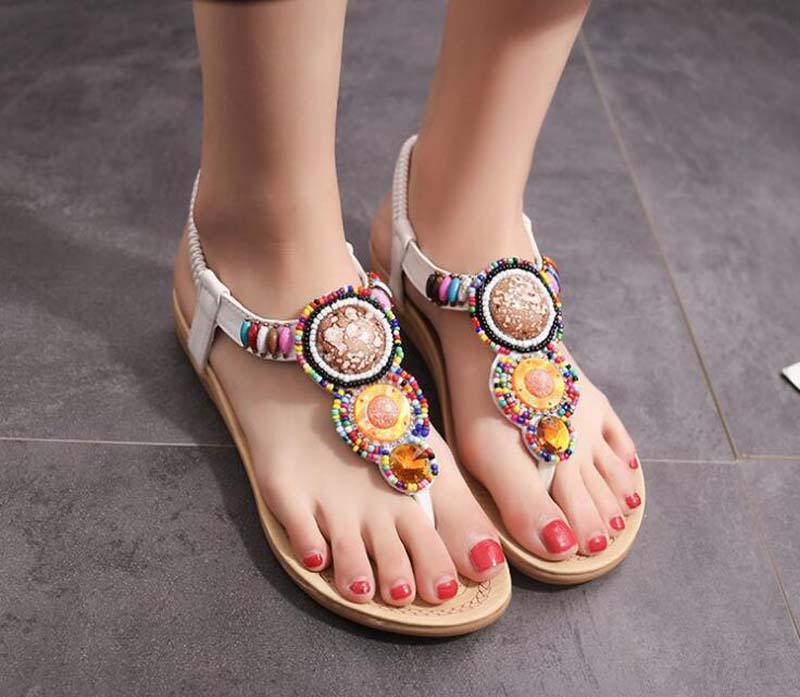 

1pair 2018 New European and American Bohemian flip-flops a string of beads Women Sandals handmade white& pink size 35-40cm, Multi