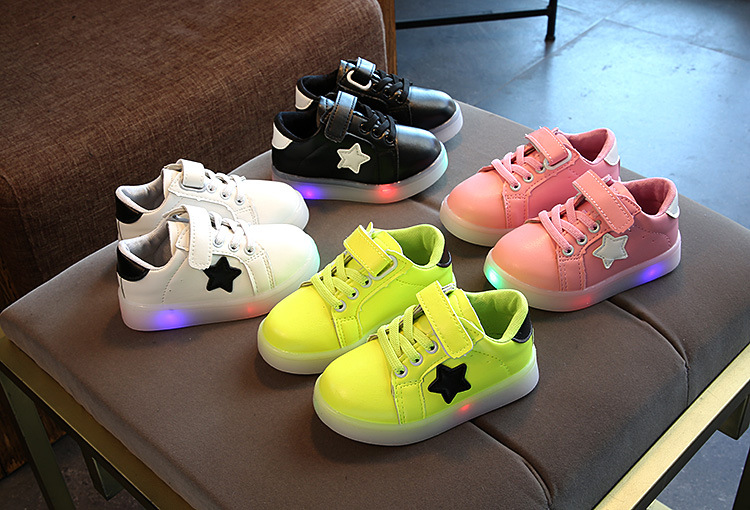 

2018 New Baby Boys LED light Sneakers Baby Girls Sports Casual Shoes Breathable Mesh Kids Running Shoes Size EUR21-30, Black