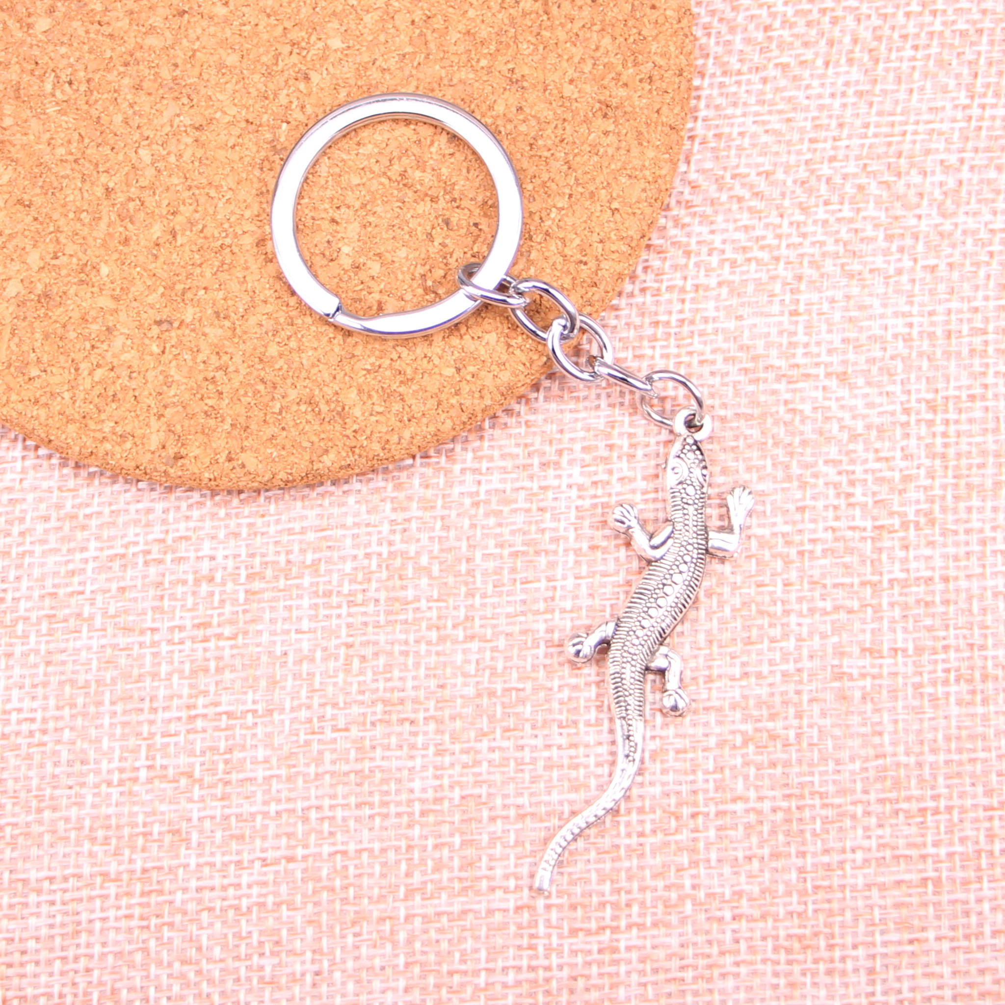 Lizard Keyring Green Reptile Bottle Opener Colour Metal Keychain Otros