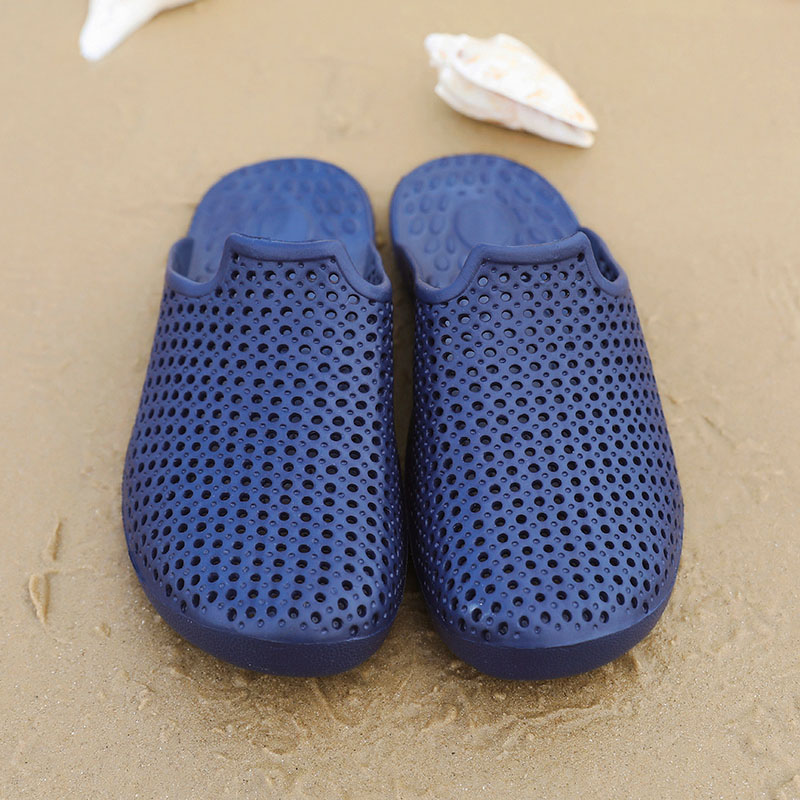 

Wholesale-New 2018 Men eva sandals Shoes Breathable Hollow Out Flip Flops rubber garden shoes or clogs, hole EVA Sandals beach flip flops, Blue