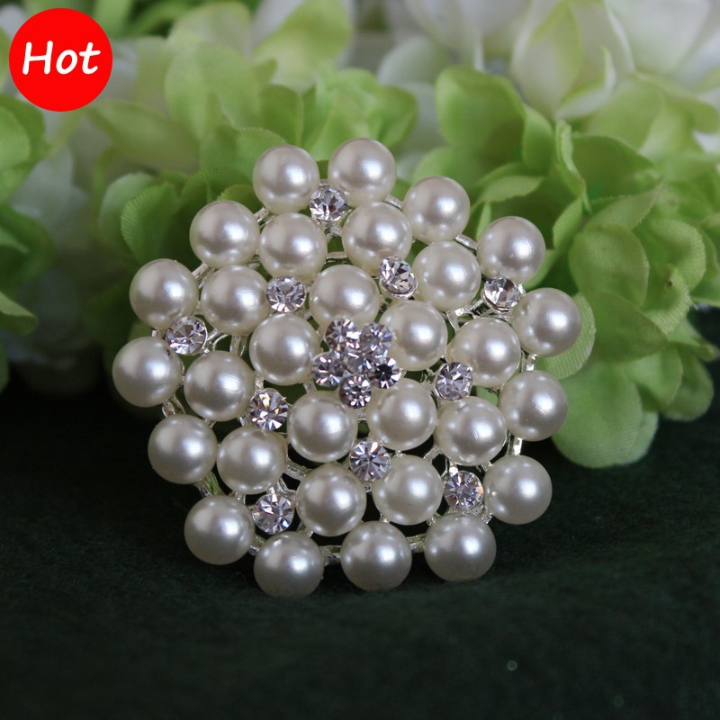 

Lovely Snowflake Silver Plated Brooch Rhinestone and Imitation Pearls Brooches For Wedding Woman Pins Lapel Pin
