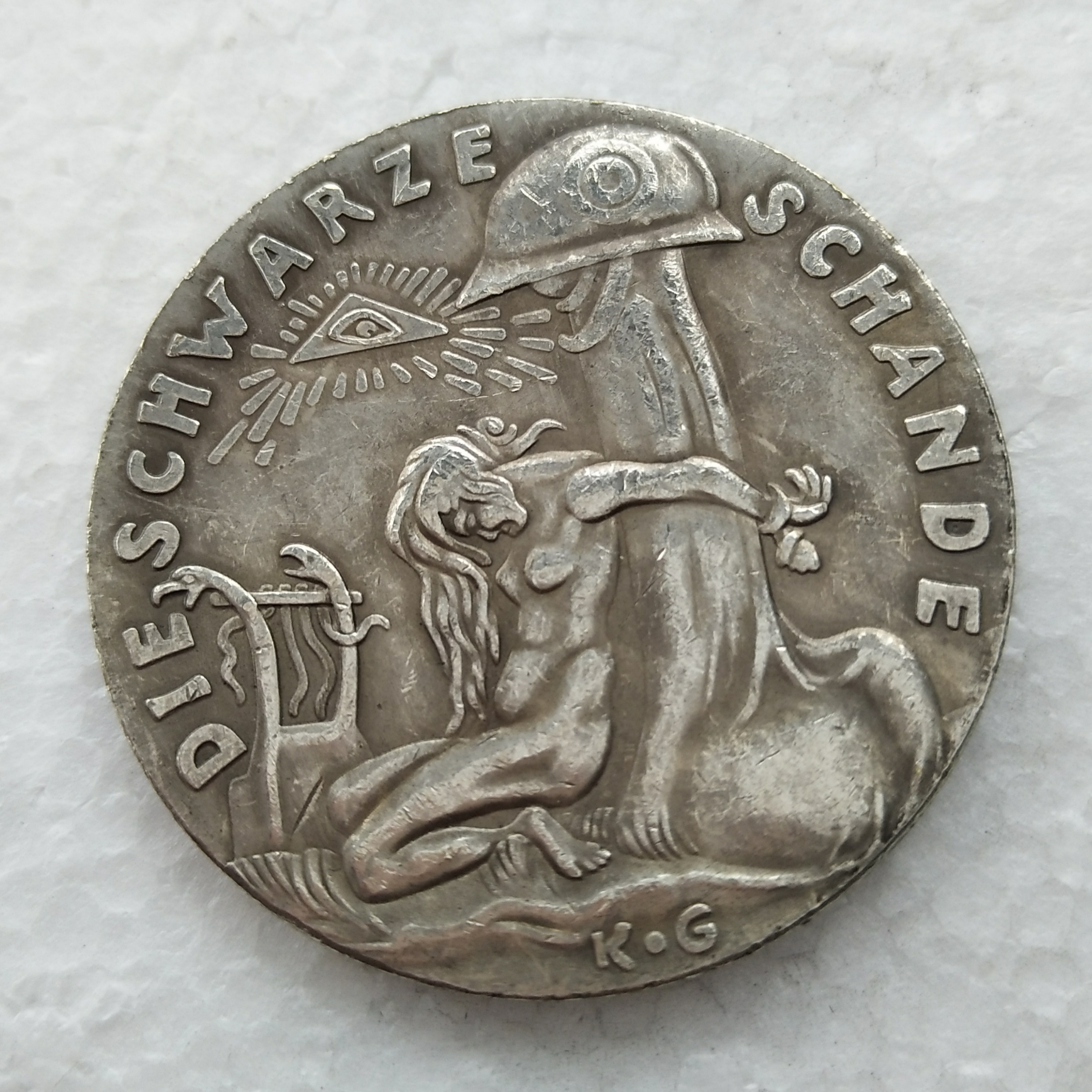 

Germany 1920 Commemorative Coin The Black Shame Medal Silver Rare Copy Coin home decoration accessories
