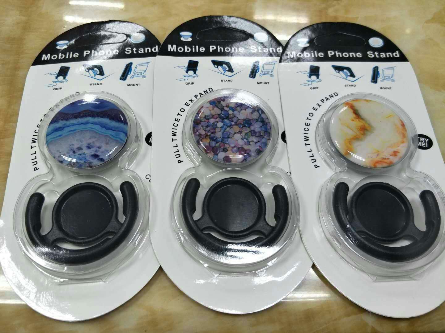 holder with clip 2