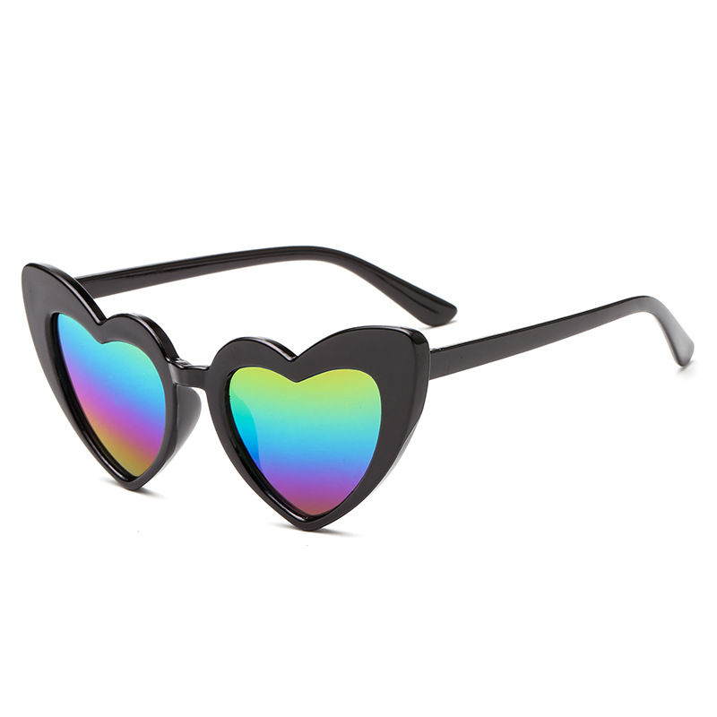 

New Ins Kids Sunglasses Fashion Heart Shaped Adumbral Cute Designer Frame Eyewear Baby Girls Sunglasses Beach Sun Glasses Kids05