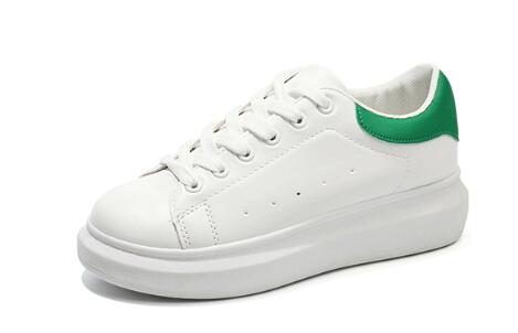 2018 spring new white shoes female Korean thick-soled sports shoes students increased running