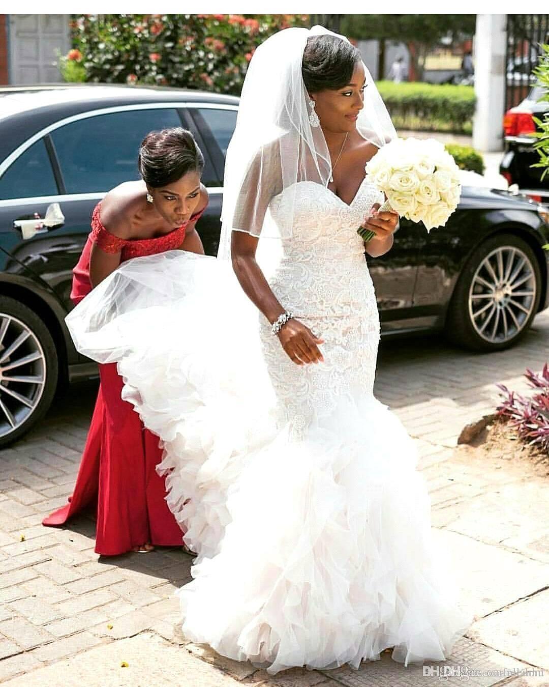 

2018 New African Mermaid Wedding Dresses Tiered Skirts Lace Sweetheart Sweep Train Garden Wedding Bridal Gown BC0273, White