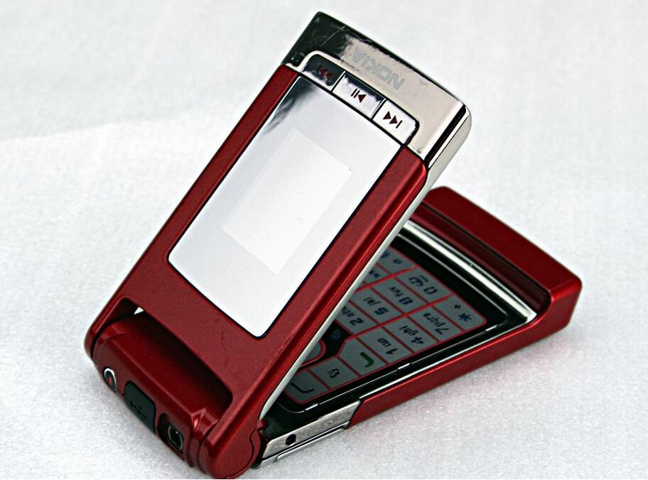 

Refurbished Original Nokia N76 Unlocked Cell Phone 2.0MP Camera MP3 Flip Fold Single SIM 3G WCDMA, White