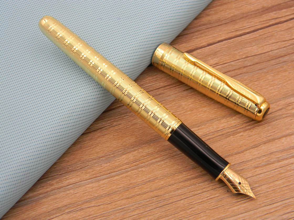 

Parker Sonnet Series office Business golden feather Arrow clip Thread Horizontal stripes Gift Metal Fountain Pen