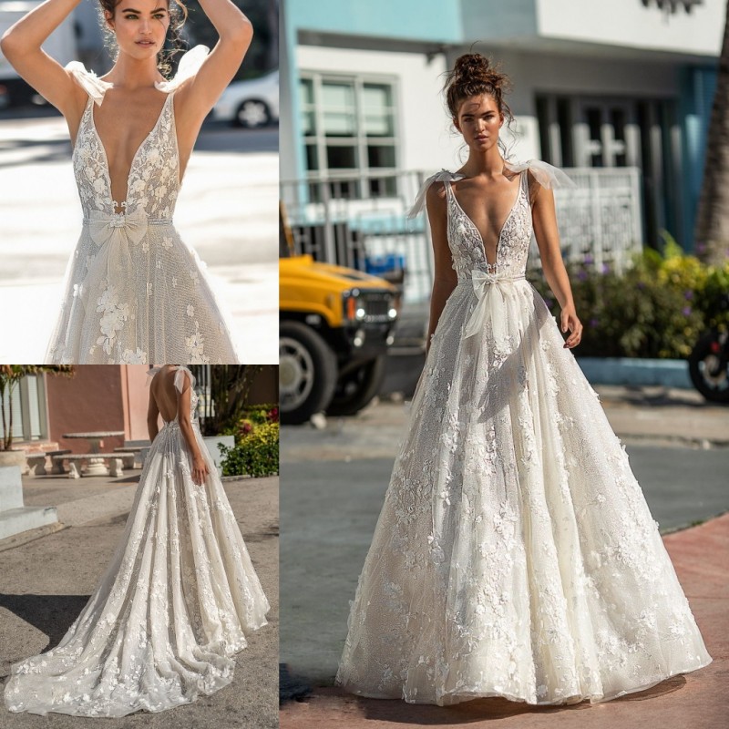 

Berta Spring 2019 Wedding Dresses Backless Spaghetti V Neck 3D Floral Applique Lace Bridal Gowns A Line Sweep Train vestido de novia, Ivory