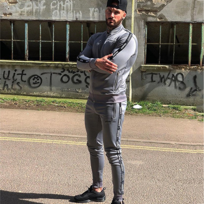 

Running Men Tracksuit Male Training Sportswear Fitness Body Hoodies+Pants suit, Grey top with pants