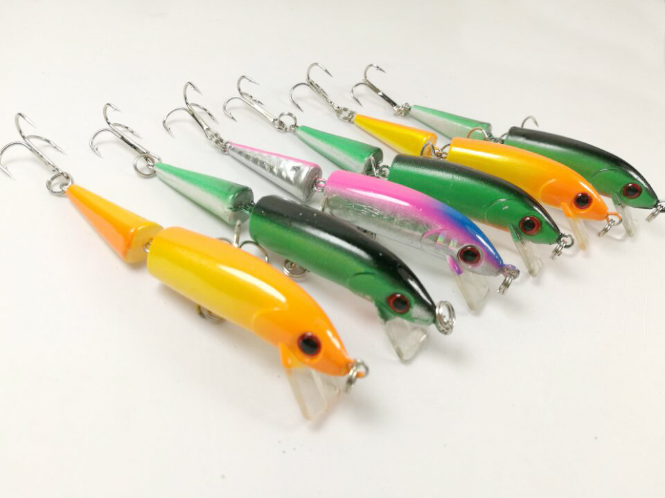 

Lot12 FISHING LURES CRANKBAIT MINNOW HOOKS 7.4g/8.5cm