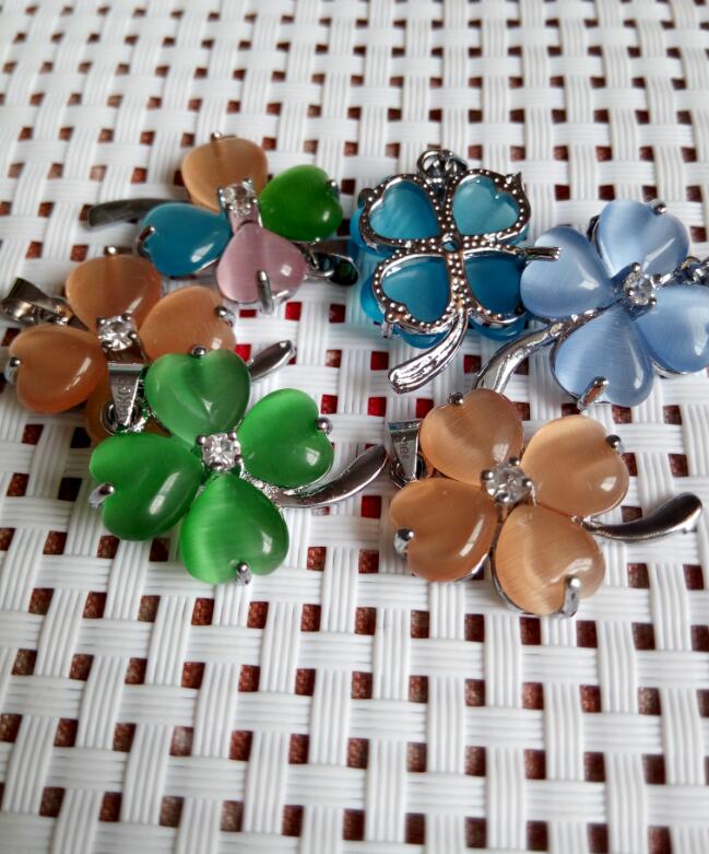 

Tibet Silver colorful Jade Malay jade pendant Necklace Girl Boy Pendants Silver necklaces Bridal Jewelry for wedding dress B1