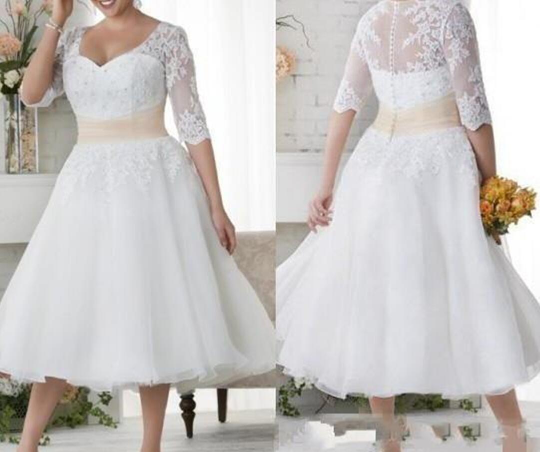 

2020 New Plus Size Wedding Dresses Short Half Sleeves Wedding Gowns White Lace Covered Button Beach Dress Tea Length A Line, Gold
