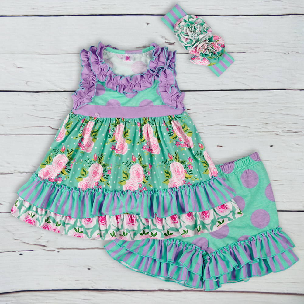 Girls floraux populaires Beaux ensembles de vêtements d'été imprimer haut avec bouton shorts à rayures à volants à volants d'enfants, bandeau cor