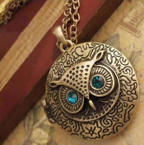 

Antique Bronze Blue Eye Owl Locket Retro Pendant Long Necklace Jewelry Vintage Metal Necklaces Gifts Fashion Design, Red;brown