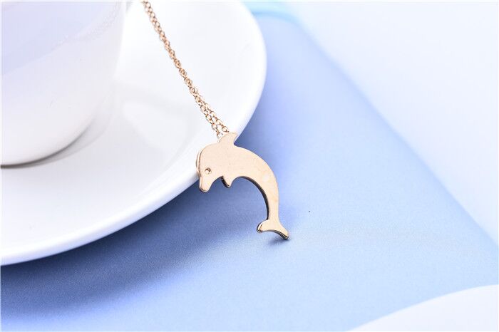 

10PCS New Fashion Ocean Dolphin Necklace Swimming Sea Animal Whale Charm Pendants Necklaces Jewelry For Women Gift