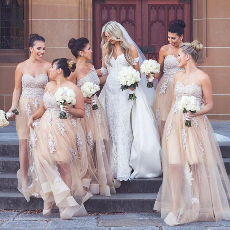 

Sweetheart Champagne Tulle Long Bridesmaid Dresses Appliques Illusion Bottom Floor Length Puffy Elegant Bridesmaid Gowns Wedding Guest Dress