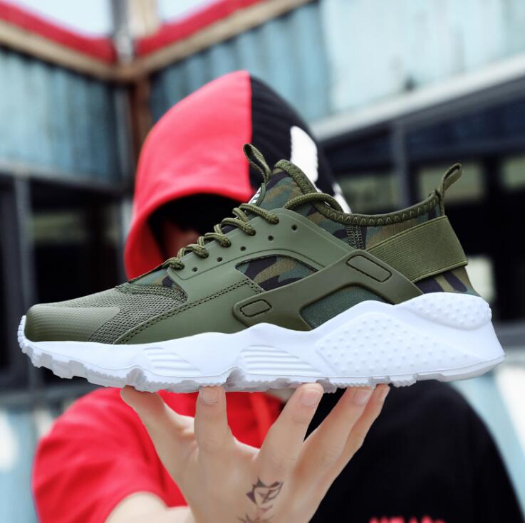 2018 nouvelle vente chaude grande taille chaussures pour hommes classique blanc maille couple chaussures sport léger chaussures de course livrais