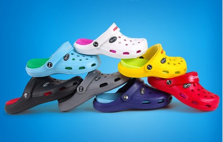 

New 2018 unisex Men women eva sandals Shoes Breathable Hollow Out Flip Flops garden shoes or clogs, hole EVA Sandals, Yellow