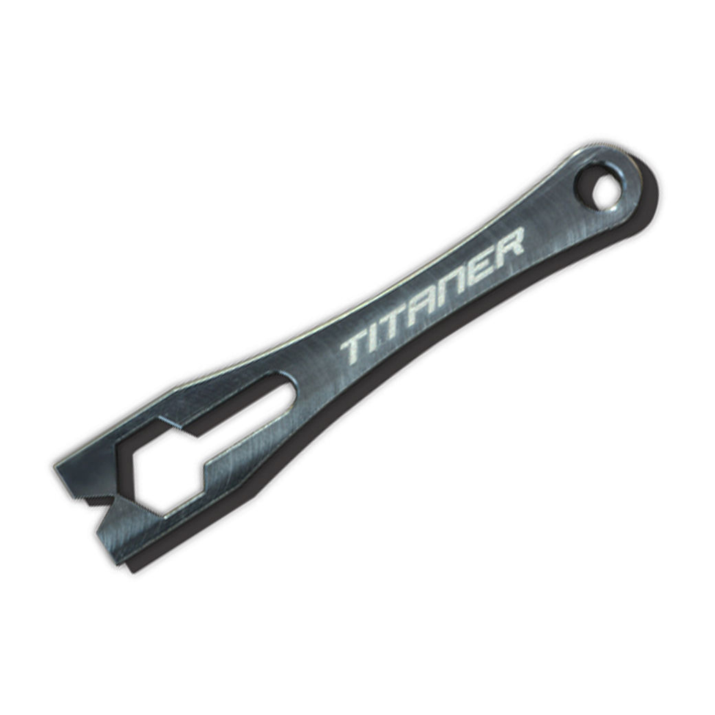 

TITANER MNQG10 Titanium Ti Multifunctional Tool Crowbar Nail Puller Walnut Needle Keychain Tool 2.6 g