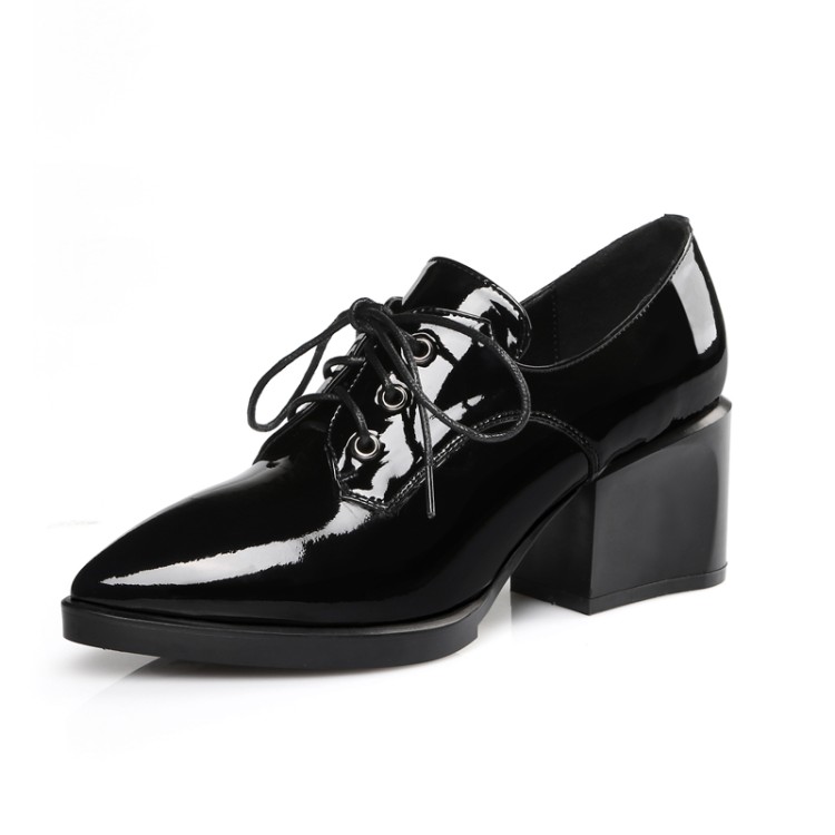 

Pumps Genuine Leather Patent leather new Woman's shoes Small shoes 31 32 40 41 42 43 high heel 6.2CM EUR Size 30-44, Black