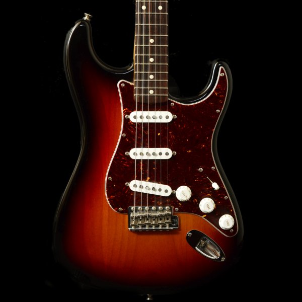 

Custom Brown Sunburst John Mayer Strat Ocaster 3 TS Three Tone Sunburst Electric Guitar Red Tortoise Pickguard, Chrome Vintage Kluson Tuners