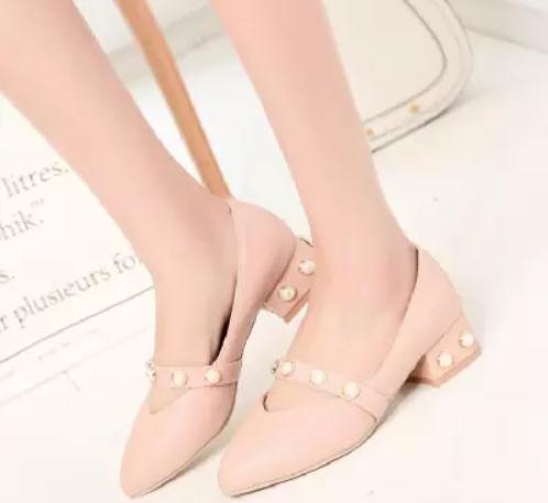 

Free send 2018 spring new style Middle heel Shallow mouth women's shoes, White