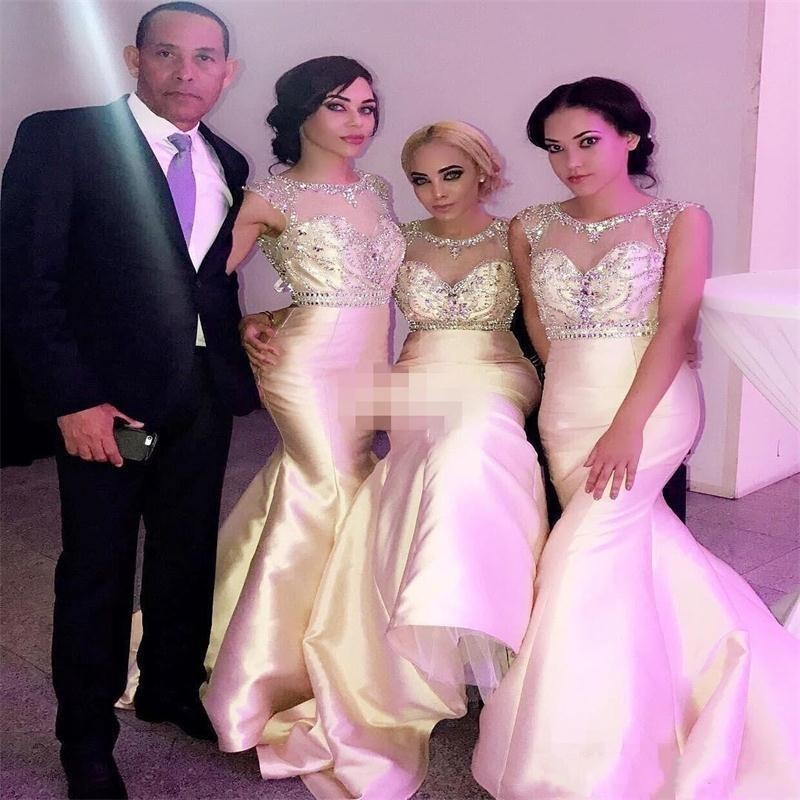 

Sparkly Arabic Mermaid Bridesmaid Dresses Off Shoulder Jewel Neck Beading Crystals Maid Of Honor Dress Prom Dress Evening Gowns Custom