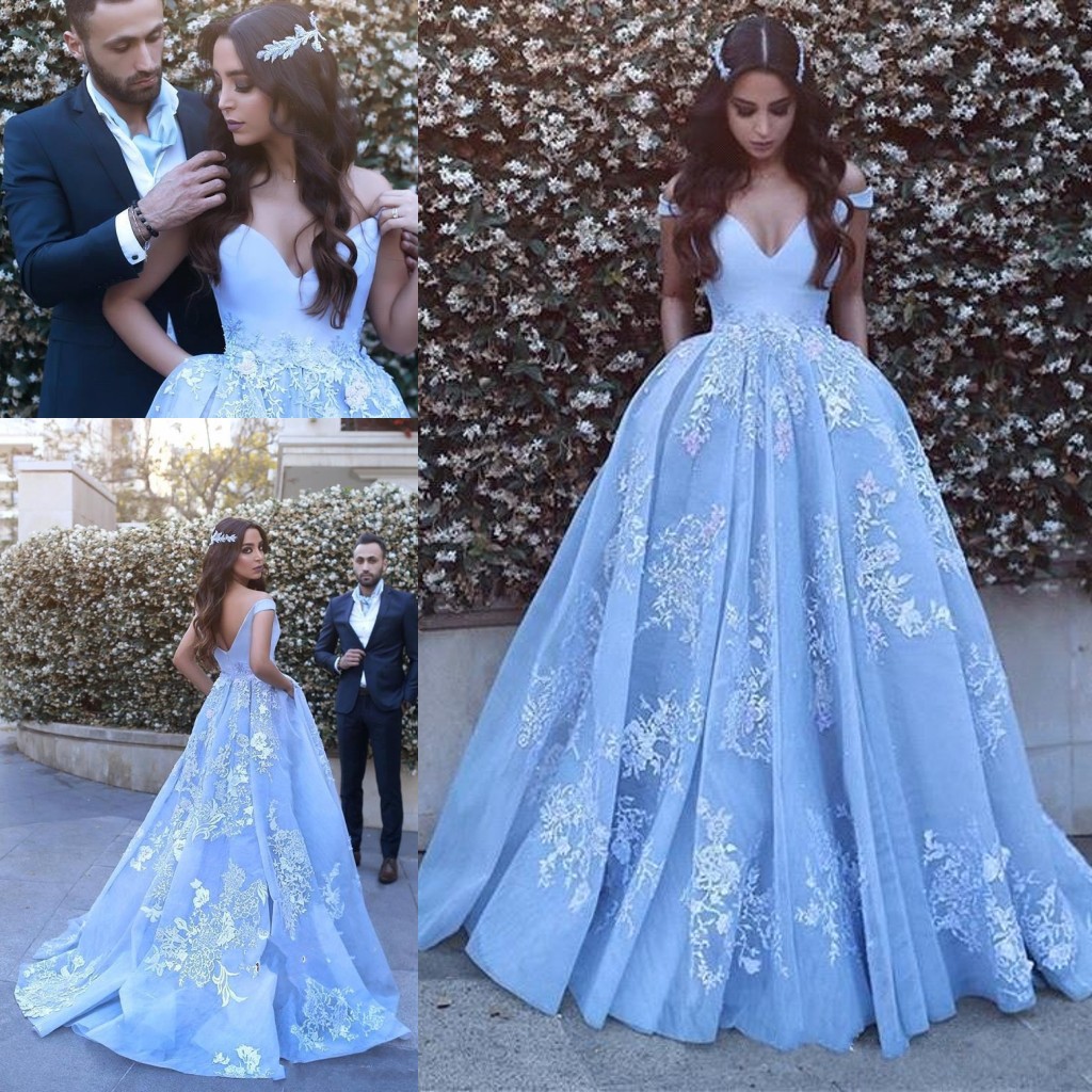

2018 Arabic Prom Dresses Sky Blue Off Shoulder Cap Sleeves White Lace Applique Flowers Backless Long Evening Dress Wear qParty Pageant Gowns, Gold