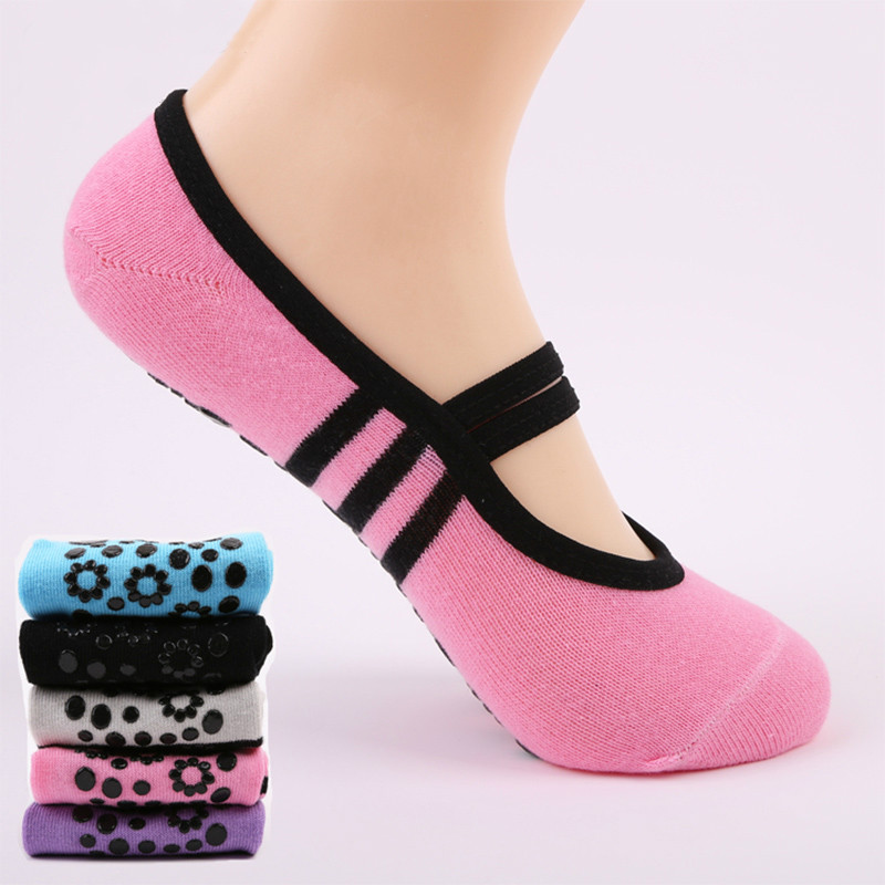 

Women Anti Slip Bandage Cotton Sports Yoga Socks Ladies Ventilation Pilates Ballet Socks Dance Sock Slippers 6Colours, Red