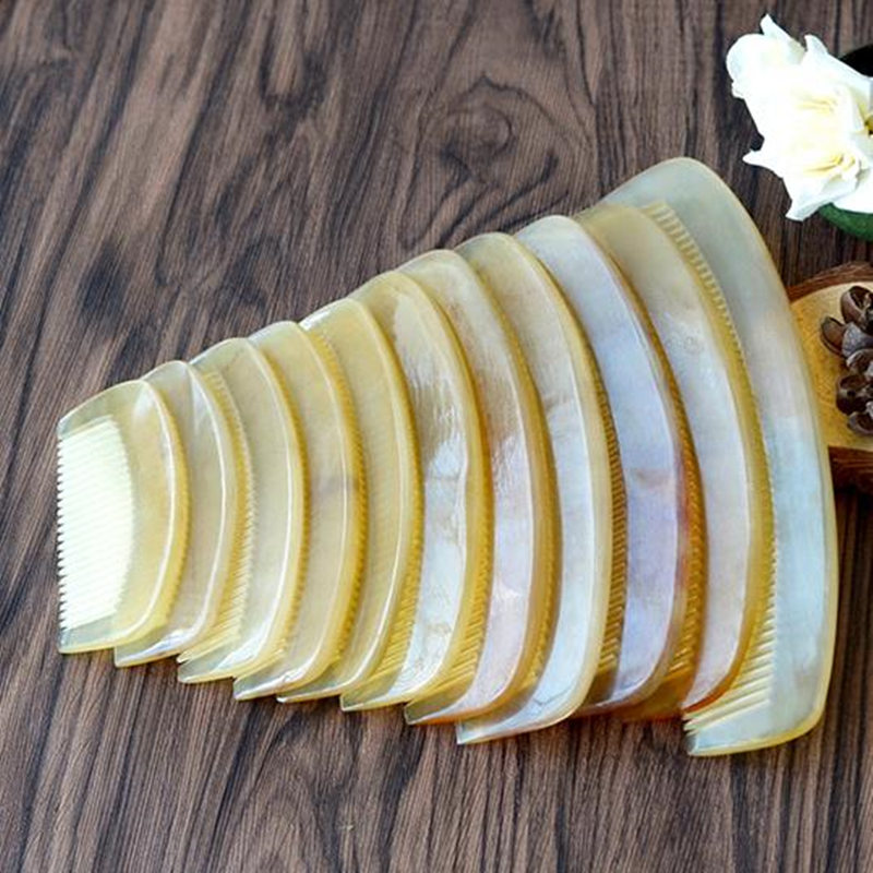 

Natural Amber Color Ox Horn Hair Comb Anti-static Health Care Combs Portable Hair Styling Tool fast shipping F1032
