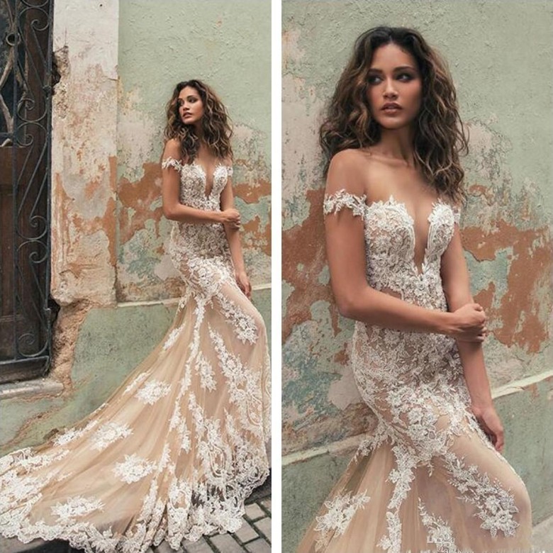 

Sexy Sheer Neck Berta Wedding Dresses 2020 Cap Sleeves Lace Applique Mermaid Bridal Gowns Tulle Court Train Plus Size Vestidos De Novia, Champagne