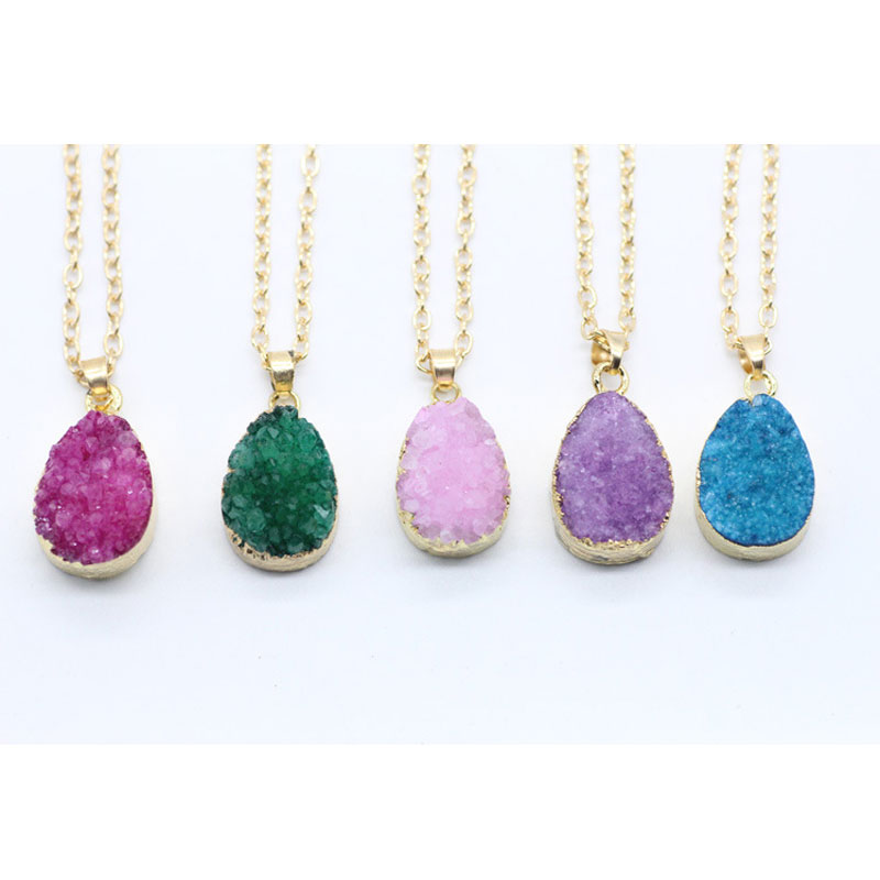 

Wholesale New Irregular Druzy Crystal Quartz Pendant With Metal Wire Wrapped Rough Stone Multi Color Pendant Necklace Gift For Women
