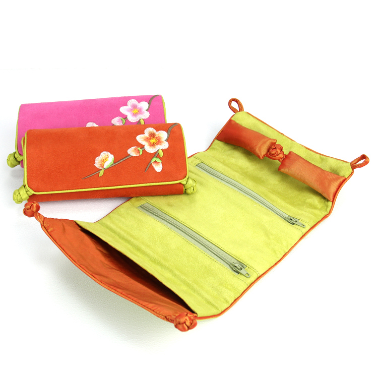 

Folding Suede Leather Jewelry Travel Roll Bag High Quality Embroidered flower Chinese knot Storage Pouch Portable Women Makeup Bag