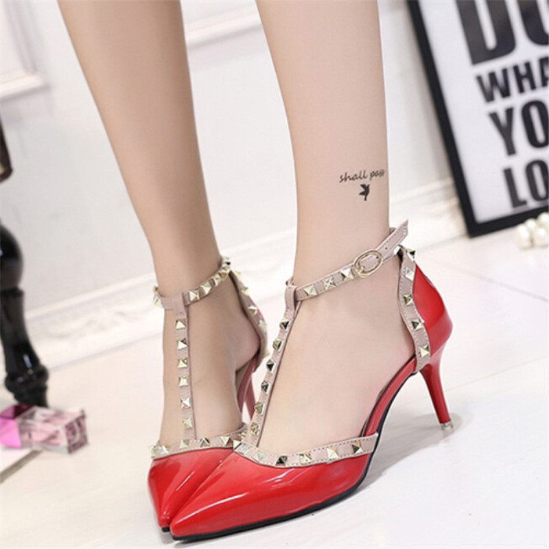 

2018 Pointed spring & summer new fine word buckle sandals female fine hollow Korean version high-heeled shoes rivet shoes, Red
