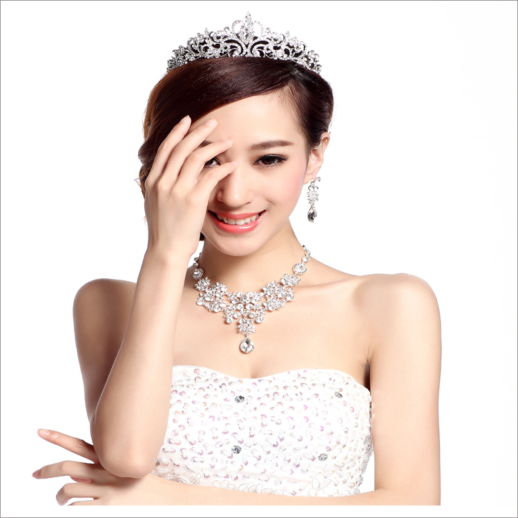 

Hot Sale Engagement Women Jewelry Set Noble Shiny Crown Tiara Necklace Earrings Wedding Bridal Jewelry Custome Decoration Accessories, White