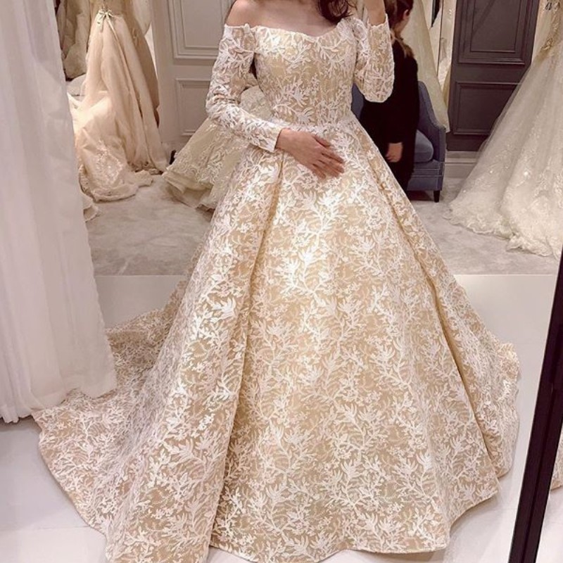 

Fashion Long Sleeve Wedding Dresses Sexy Off Shoulder Zipper Back Lace Sweep Train Wedding Gown 2018 Elegance Lace A-Line Wedding Dress, White
