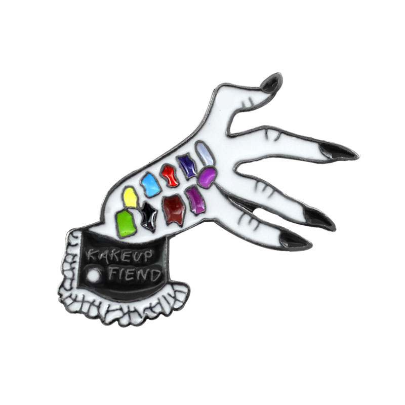 

Black White 2 Color Devil's Hand Witch Divine Gesture Kake Up Fiend Enamel Brooch Pins Fashion Jewelry Backpack Hat Badge Lapel Pins New