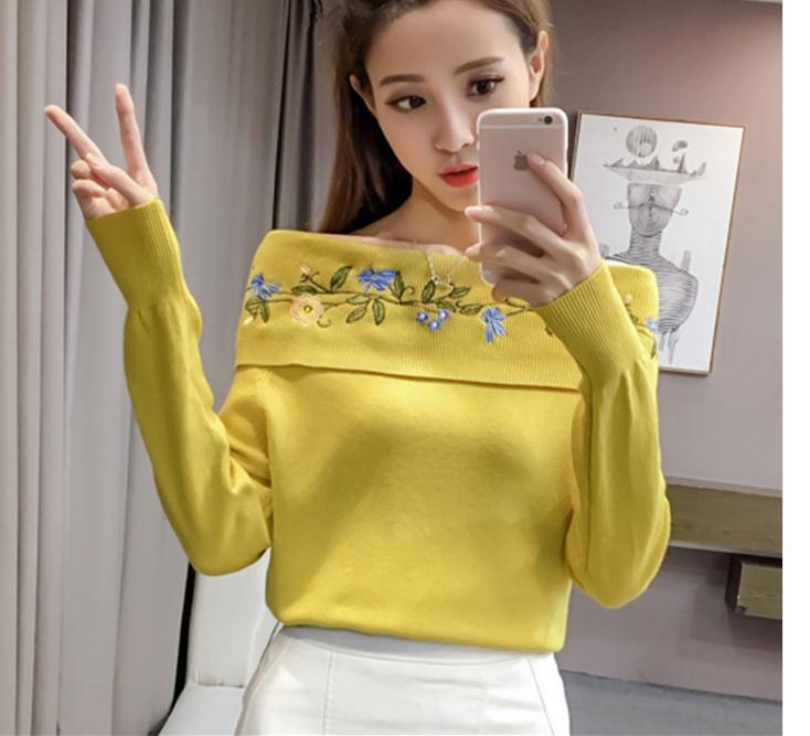 

send autumn New style embroidered long sleeved women's loose and comfortable Set head cultivate one's moral character sweater, Black