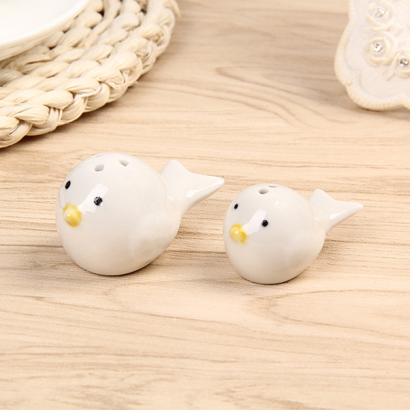 

5Pcs/Lot New Classic Creative Wedding Favors Party Back Gifts for Guests Magpie Seasoning Bottle Decorations Hot Selling, As shown
