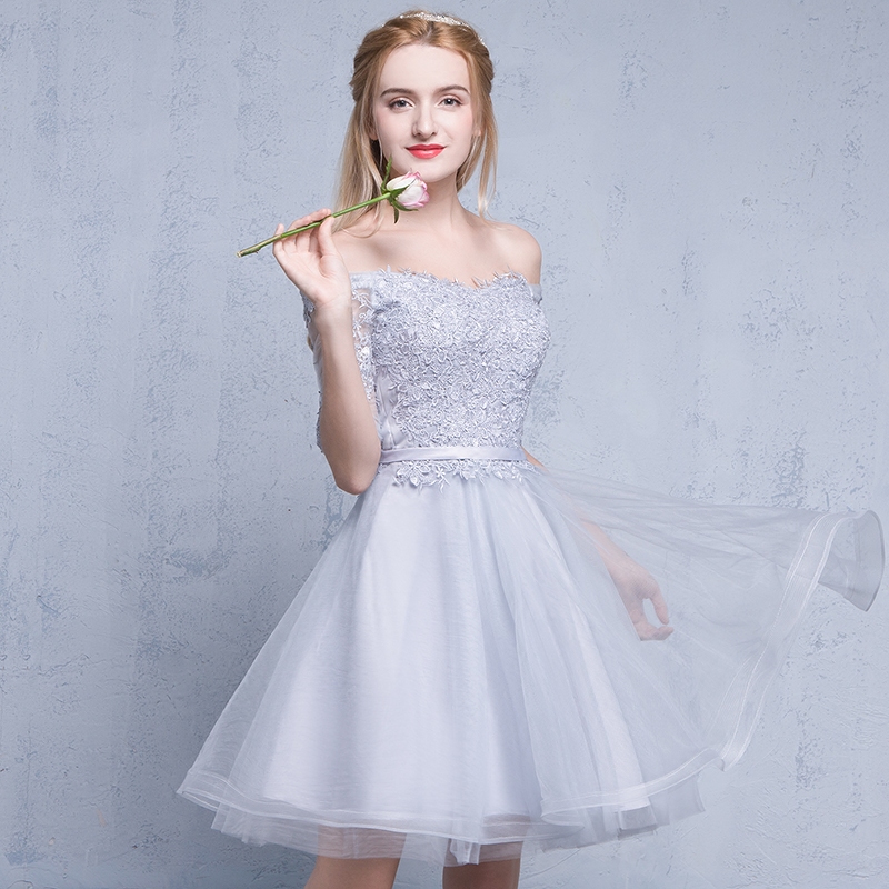 

Light Gray Bridesmaid Dresses Off Shoulder Half Sleeves Pleats Tulle with Floral Applique KNee Length Wedding Party Dress Cheap