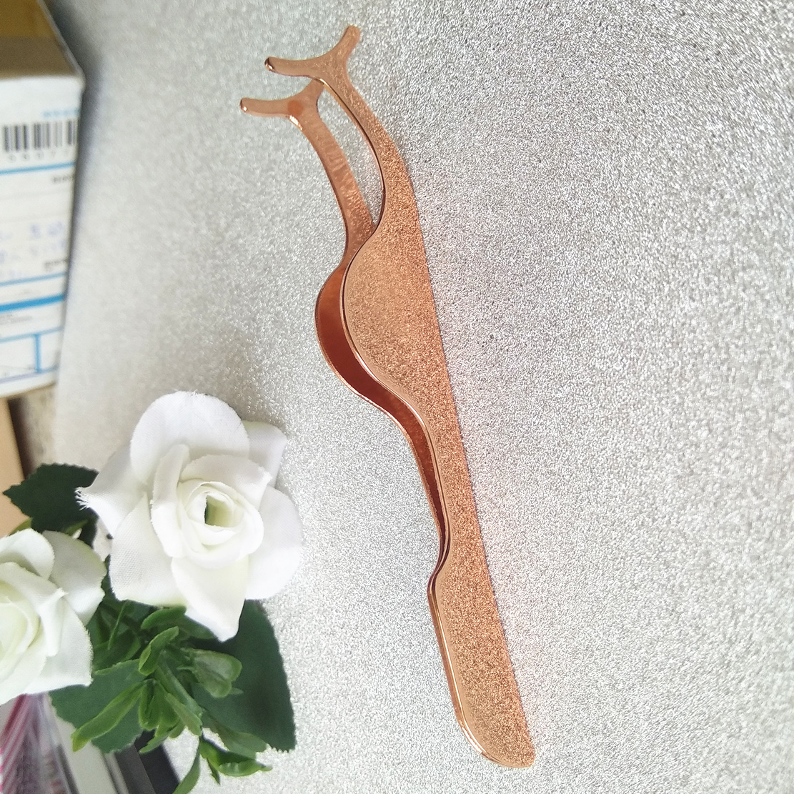 

Strip Lashes Tweezers Fake Eye Lash Curlers Applicator Clip Makeup Tool Beauty Golden color and Rose Gold Tweezer