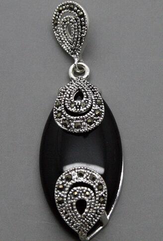 

Vintage 18mmX40mm Marcasite Black Agates 925 Sterling Silver Drop Pendant
