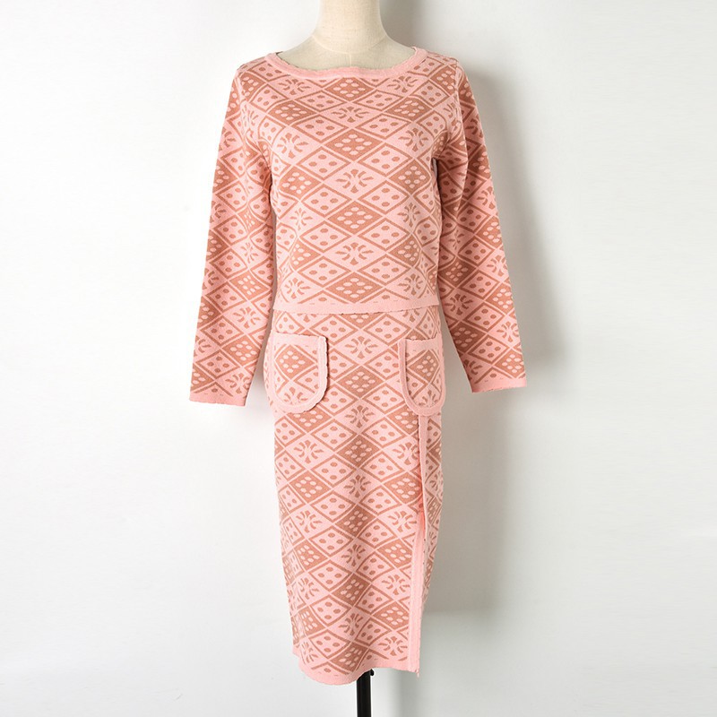 

Womens 2 Piece Sets 2018 Pink Jacquard Knit Short Sweater + Mid Split Pencil Dress Suit Autumn Two-Pieces Dress Knit Skirt Set