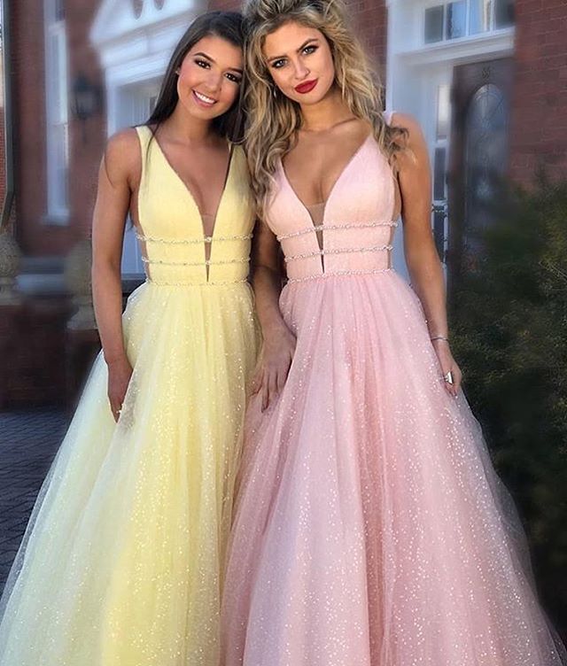 

Stylish Handmade Europe Prom Dresses Applique Covered Button Back Lace Evening Long Dresses Junior Skinny Girl Party Gowns, Pink