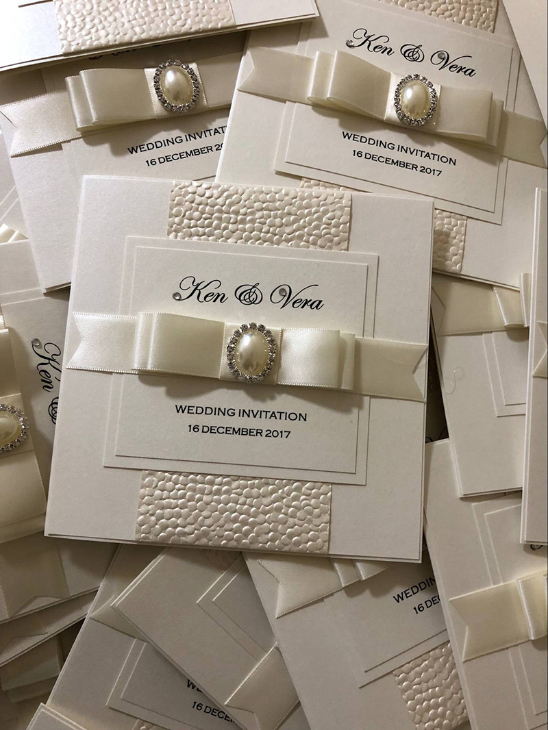 

Handmade Wedding Card Pretty Bow Wedding Invitations, White