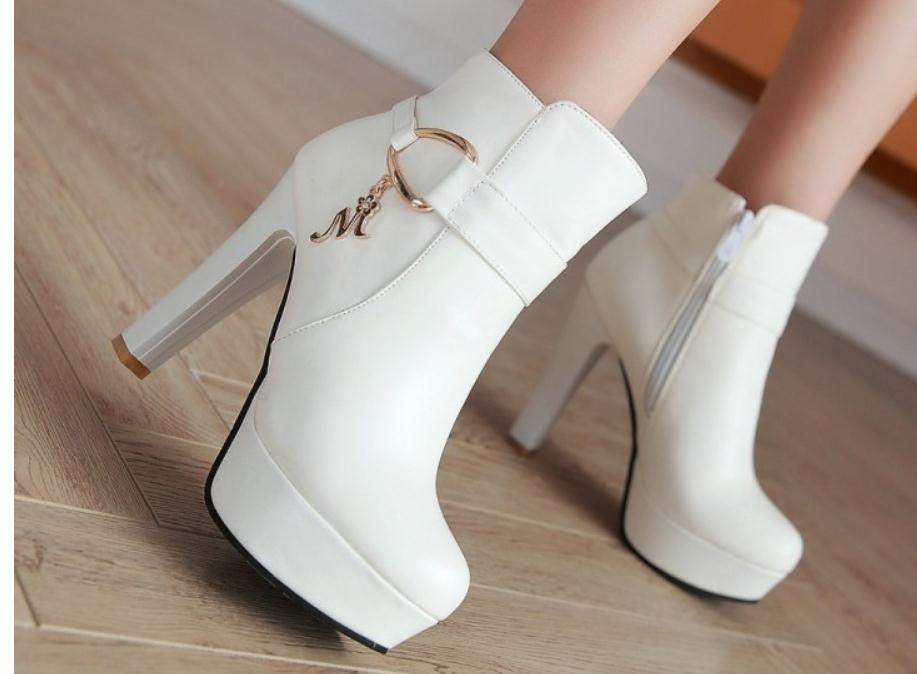 Free send 2018 Autumn winter Coarse heel High-heeled short tube female Martin boots